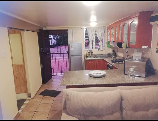 13 BEDROOM HOUSE FOR SALE IN BLUFF